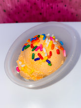 Load image into Gallery viewer, Single Scoop Orange Vanilla Sugar Scrub